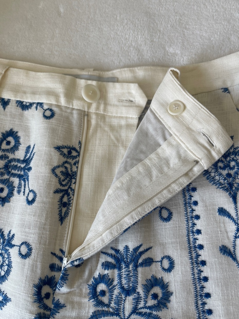 Zara Cream Pants with Blue Floral Embroidery - Picture 4 of 8